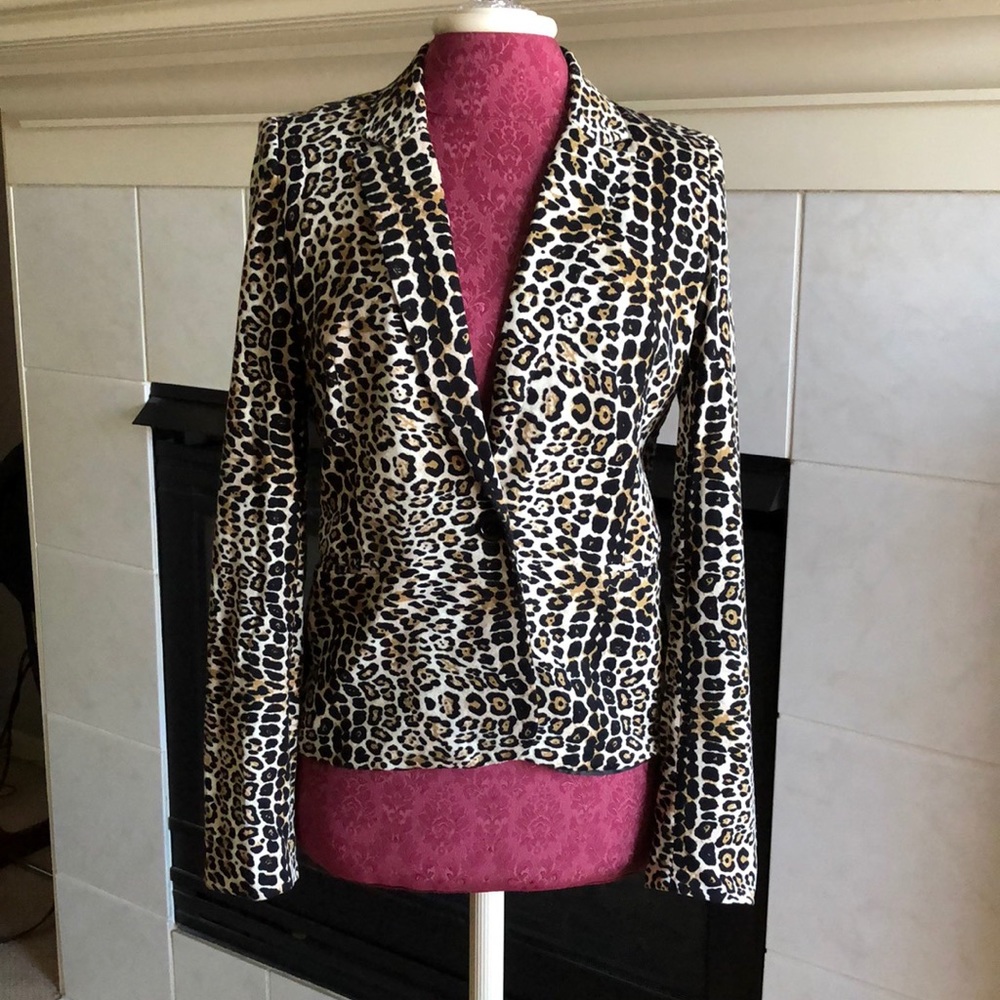 BLU PEPPER Leopard Blazer